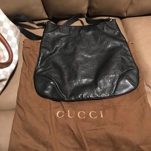 BLACK GUCCI HANDBAG
